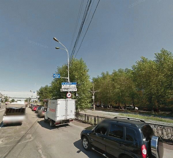 Отделение Уралтрансбанка по адресу проспект Вагоностроителей 2