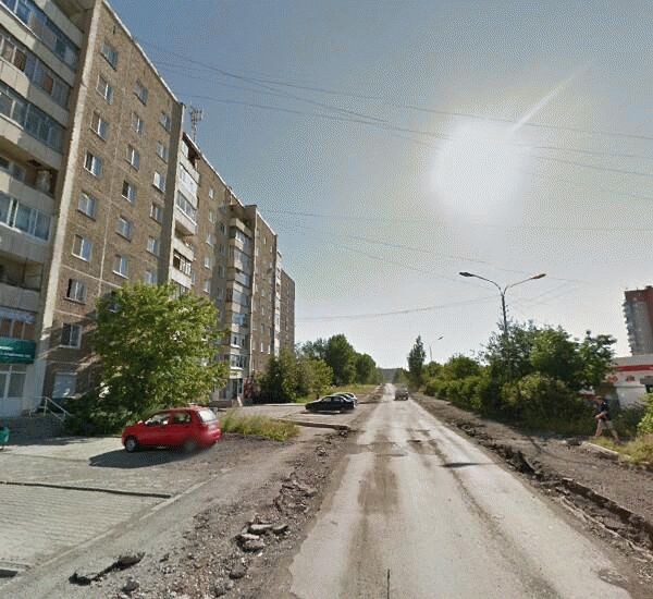 Отделение Уралтрансбанка по адресу шоссе Черноисточинское 7, корп.4